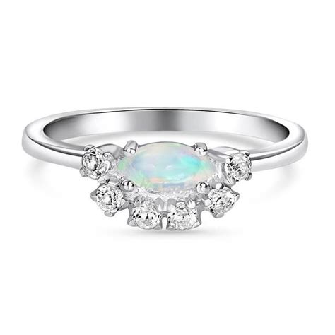 Moon magic opal rings: a trend that is here to stay